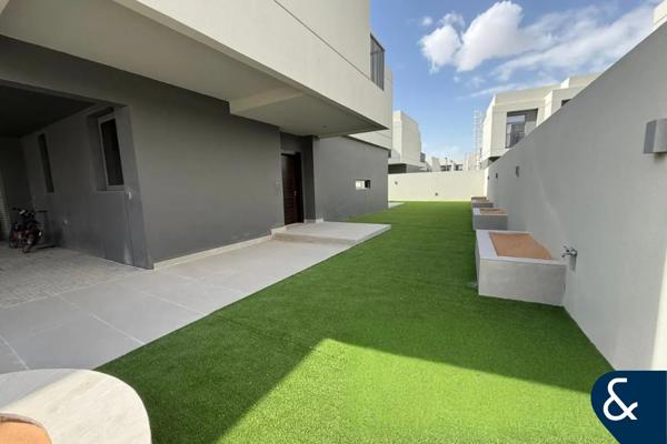 Twin Villa | Vacant Now | Close to Beach